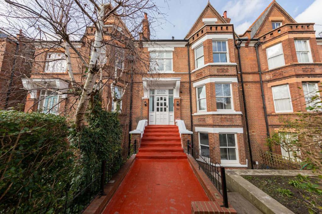 Victorian Beauty With Private Toilet And Shower Near Tube Station Londres Extérieur photo